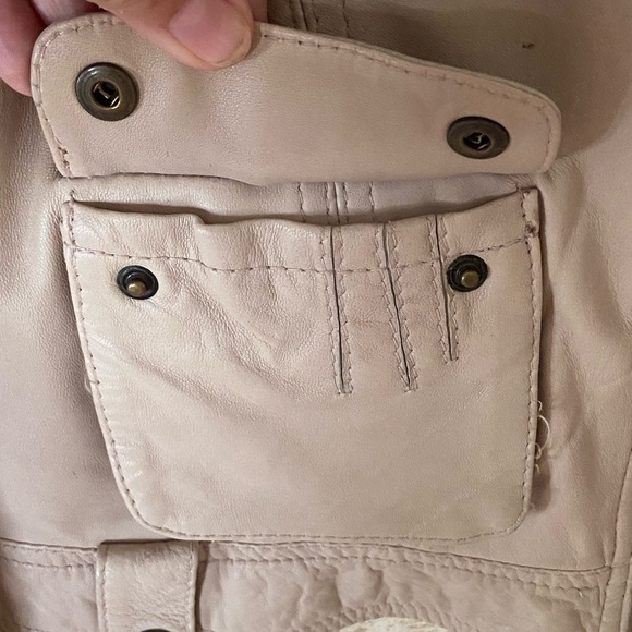 AnnaRita N genuinely leather Moto jacket in cream color, gently used siz… - Picture 6 of 10